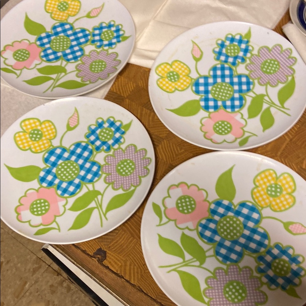 Vintage plastic dishes